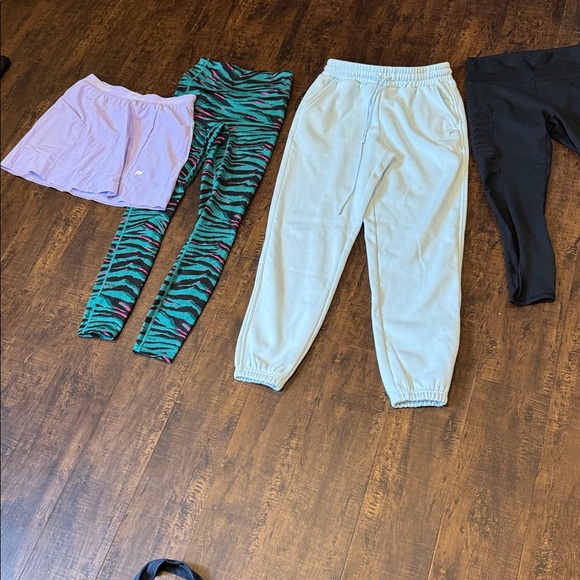 Fabletics bundle - Picture 2 of 12